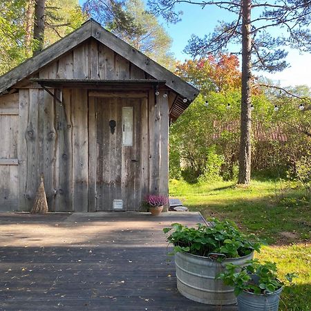 Karlsaeter - Lilla Stugan Älvkarleby Exterior foto